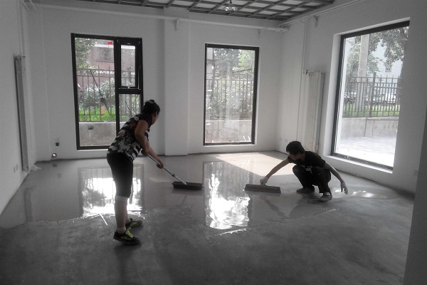 室內裝修地面新材料推薦，這種新材料比地板耐用比瓷磚省錢(qián)!