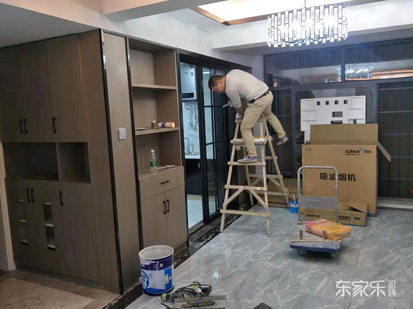 湘潭中央一品96平米現代風(fēng)格裝修案例